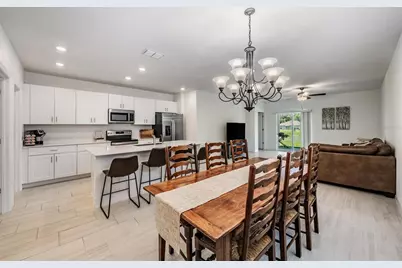 2515 Victorious Falls Avenue, Plant City, FL 33565 - Photo 15