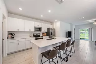 2515 Victorious Fls Ave, Plant City, FL 33565 - Photo 11