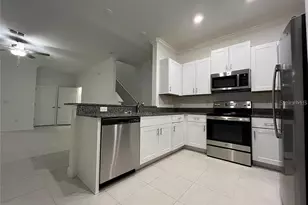 30810 Veridian Wy, Wesley Chapel, FL 33545 - Photo 3