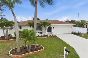 604 Kingston Ct, Apollo Beach, FL 33572 - Photo 1