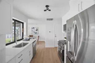 604 Kingston Ct, Apollo Beach, FL 33572 - Photo 17