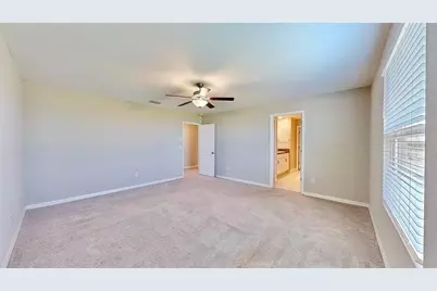 31707 Sun Kettle Loop, Wesley Chapel, FL 33545 - Photo 13