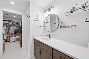 132 Mirror Lake, Saint Petersburg, FL 33701 - Photo 23