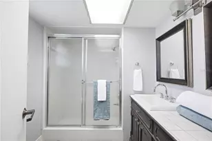 5108 Brittany Dr S, Saint Petersburg, FL 33715 - Photo 41