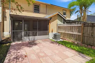 14021 Village Terrace Dr, Tampa, FL 33624 - Photo 13