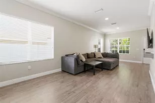 8836 Cameron Crest Dr, Tampa, FL 33626 - Photo 5