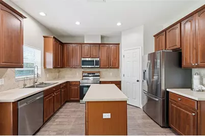 8836 Cameron Crest Drive, Tampa, FL 33626 - Photo 9