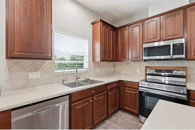 8836 Cameron Crest Drive, Tampa, FL 33626 - Photo 11