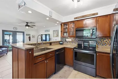 961 Lexington Drive, Dunedin, FL 34698 - Photo 5