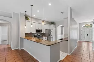 8604 Brookway Cir, Tampa, FL 33635 - Photo 15