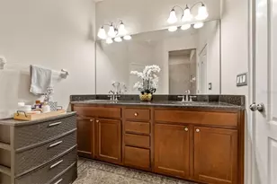 10285 Villa Palazzo Ct, Tampa, FL 33615 - Photo 19