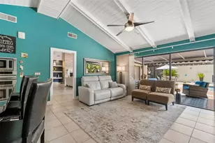 5004 Paloma Dr, Tampa, FL 33624 - Photo 9