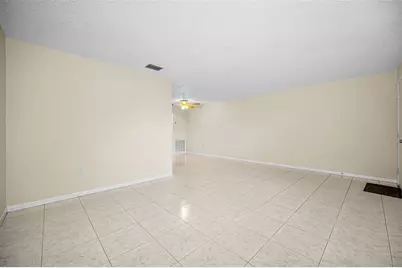 5750 80th Street N #D101, Saint Petersburg, FL 33709 - Photo 5