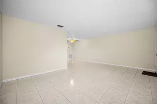 5750 80th Street N, Saint Petersburg, FL 33709 - Photo 5