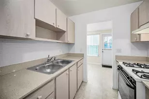 5750 80th Street N, Saint Petersburg, FL 33709 - Photo 11