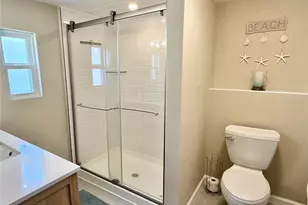 217 Mt Piney Ave NE, Saint Petersburg, FL 33702 - Photo 15