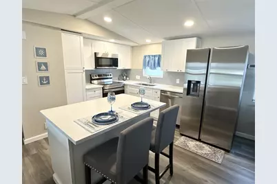 217 Mount Piney Avenue NE #286, Saint Petersburg, FL 33702 - Photo 3