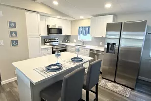 217 Mt Piney Ave NE, Saint Petersburg, FL 33702 - Photo 3