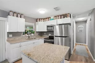 1512 E Hanna Ave, Tampa, FL 33610 - Photo 11