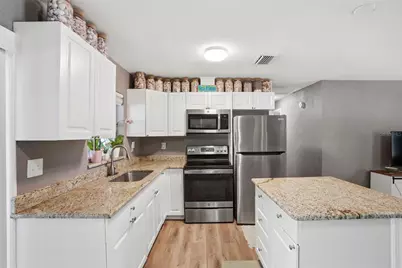 1512 E Hanna Avenue, Tampa, FL 33610 - Photo 13