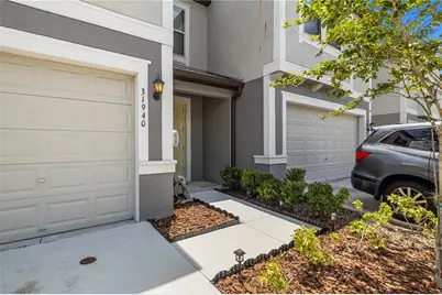 31940 Blue Passing Loop, Wesley Chapel, FL 33545 - Photo 3