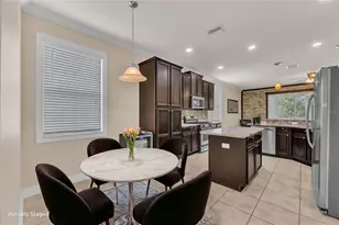 17433 New Cross Cir, Lithia, FL 33547 - Photo 5
