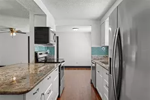 12419 Hidden Brook Dr, Tampa, FL 33624 - Photo 15
