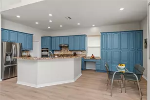 11721 Gothic Ln, Tampa, FL 33626 - Photo 15