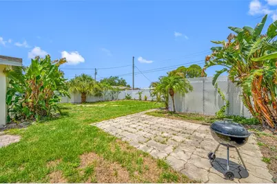 7313 37th Avenue N, Saint Petersburg, FL 33710 - Photo 37