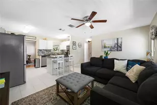 7313 37th Ave N, Saint Petersburg, FL 33710 - Photo 3