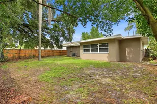 301 Terrace Dr E, Clearwater, FL 33765 - Photo 33