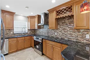 1656 Webb Dr, Clearwater, FL 33755 - Photo 11