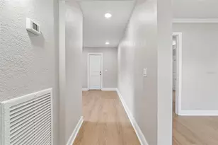 2120 W Clifton St, Tampa, FL 33603 - Photo 19