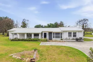 1113 Colson Rd, Plant City, FL 33567 - Photo 1
