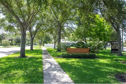 2521 4th Street S, Saint Petersburg, FL 33705 - Photo 39