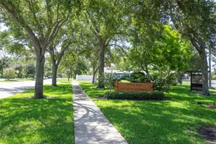 2521 4th St S, Saint Petersburg, FL 33705 - Photo 39