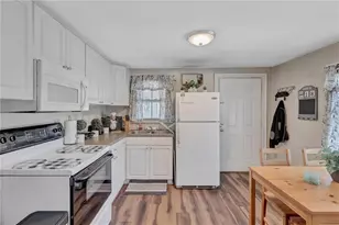 2521 4th St S, Saint Petersburg, FL 33705 - Photo 9