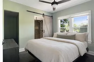 2521 4th St S, Saint Petersburg, FL 33705 - Photo 11