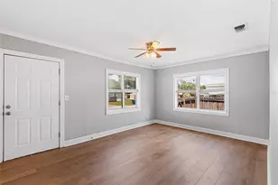 39014 Kirkland Dr, Zephyrhills, FL 33542 - Photo 11