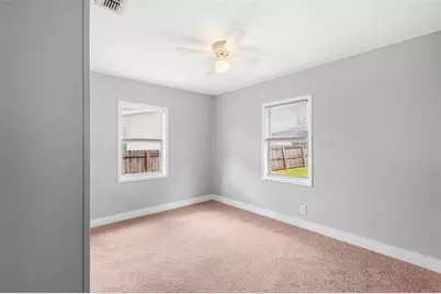 39014 Kirkland Drive, Zephyrhills, FL 33542 - Photo 21
