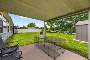 6819 Meadowlawn Dr N, Saint Petersburg, FL 33702 - Photo 19