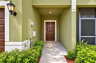 2224 Golden Falcon Dr, Ruskin, FL 33570 - Photo 3