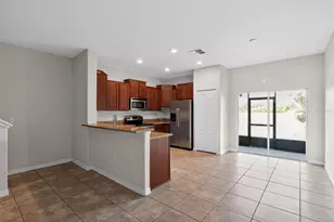 2224 Golden Falcon Dr, Ruskin, FL 33570 - Photo 9