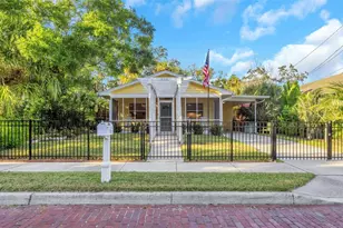 116 Read St, Tarpon Springs, FL 34689 - Photo 1