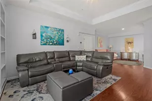 3302 Bay Club Cir, Tampa, FL 33607 - Photo 3