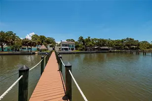 412 Shore Dr E, Oldsmar, FL 34677 - Photo 29
