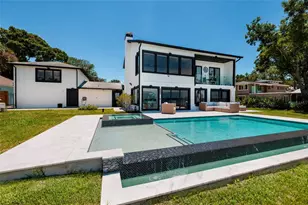 412 Shore Dr E, Oldsmar, FL 34677 - Photo 17