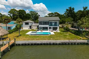 412 Shore Dr E, Oldsmar, FL 34677 - Photo 23