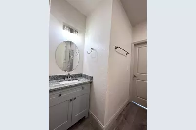 1240 15th Street N, Saint Petersburg, FL 33705 - Photo 19