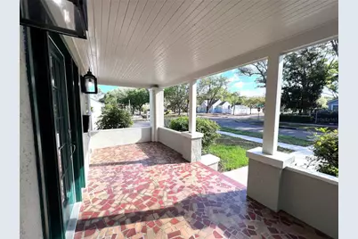 1240 15th Street N, Saint Petersburg, FL 33705 - Photo 5